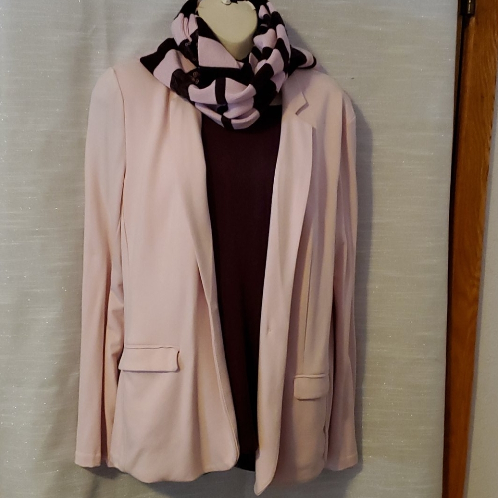 Pink blazer outfit